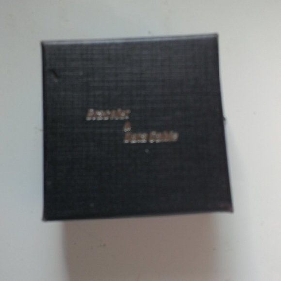 Host pick!!    NWT          recharger Small Bracelet NWT - Picture 3 of 6